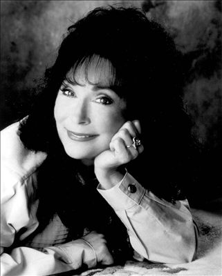 Loretta Lynn photo